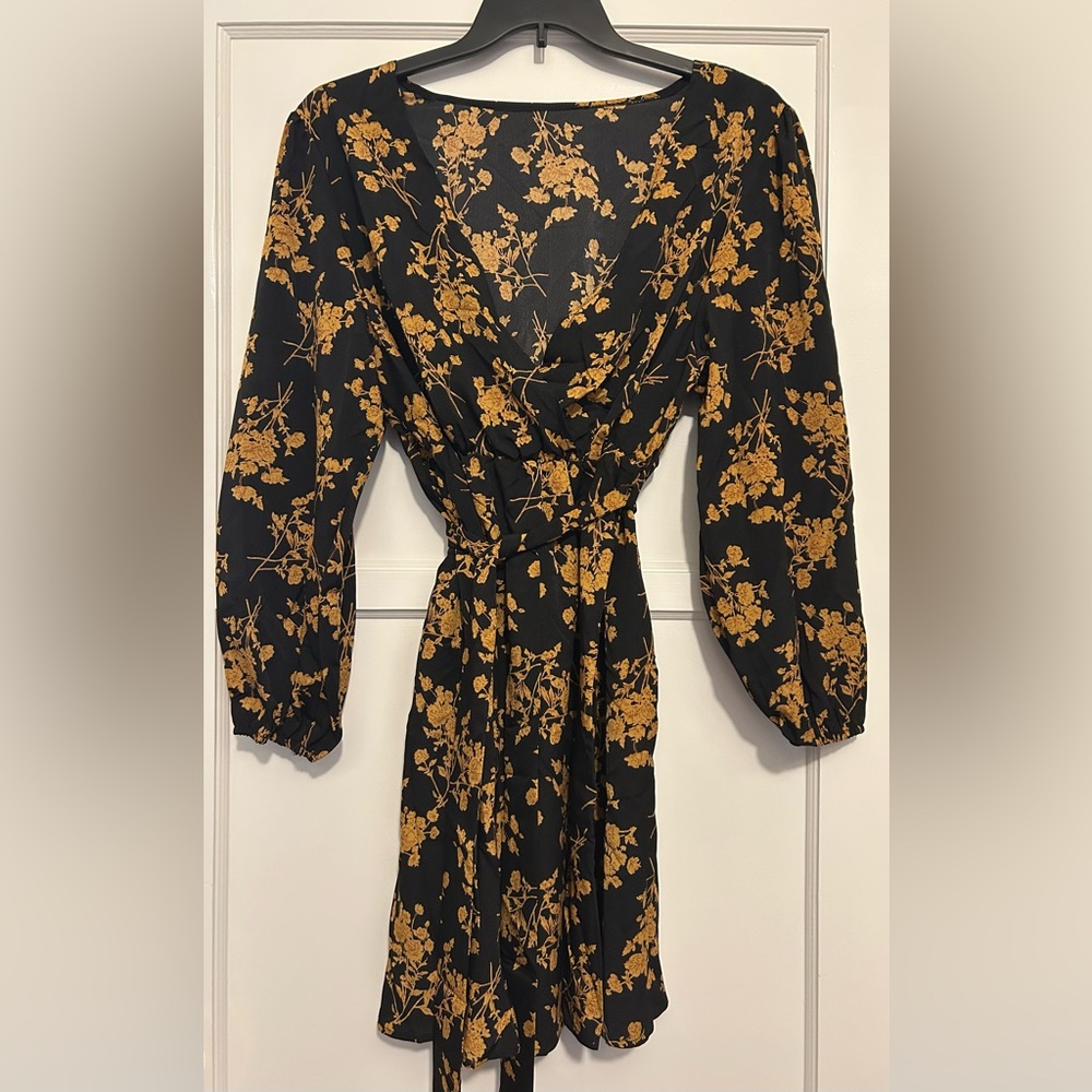 Temu Plus Casual Midi Long Sleeve Black & Gold Floral Wrap Dress 4XL